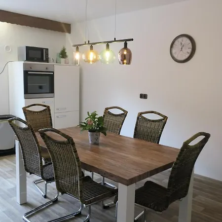 Fröhlich Apartment